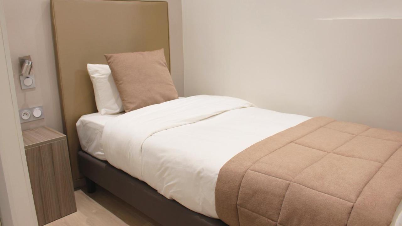 פריז Hotel Puy De Dome מראה חיצוני תמונה