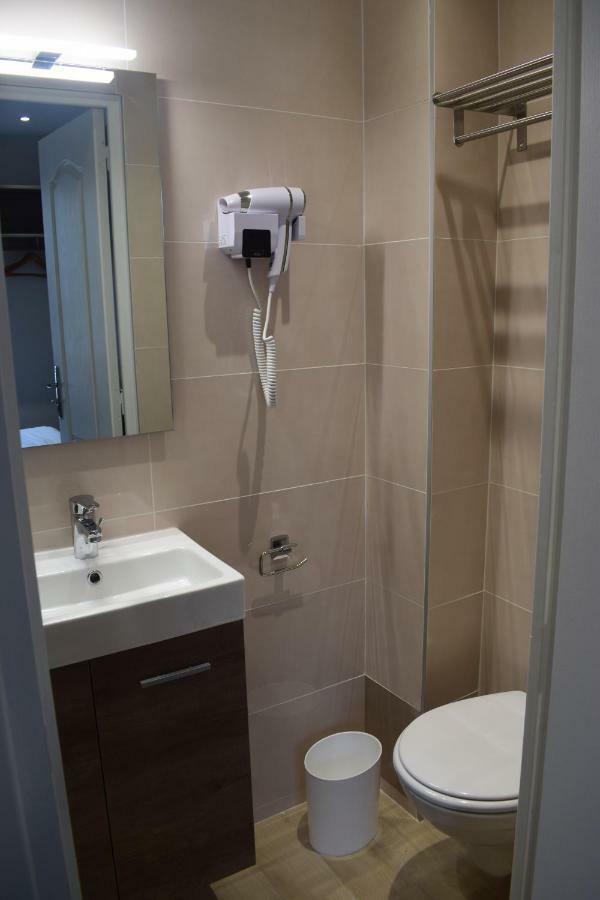 פריז Hotel Puy De Dome מראה חיצוני תמונה